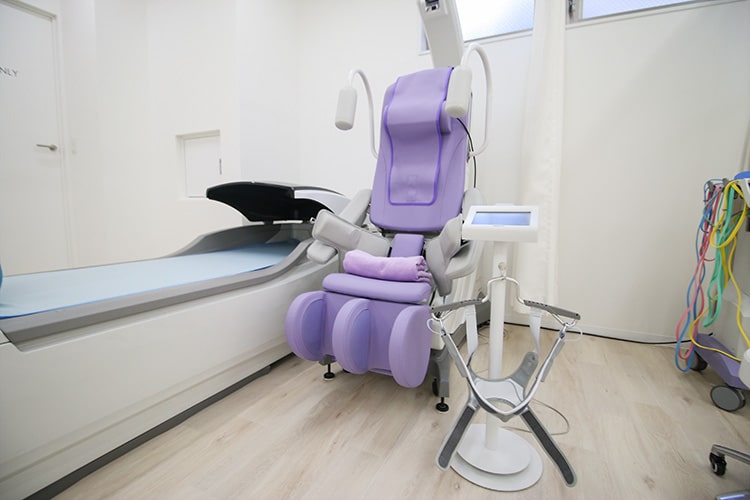 能動型自動間欠牽引装置